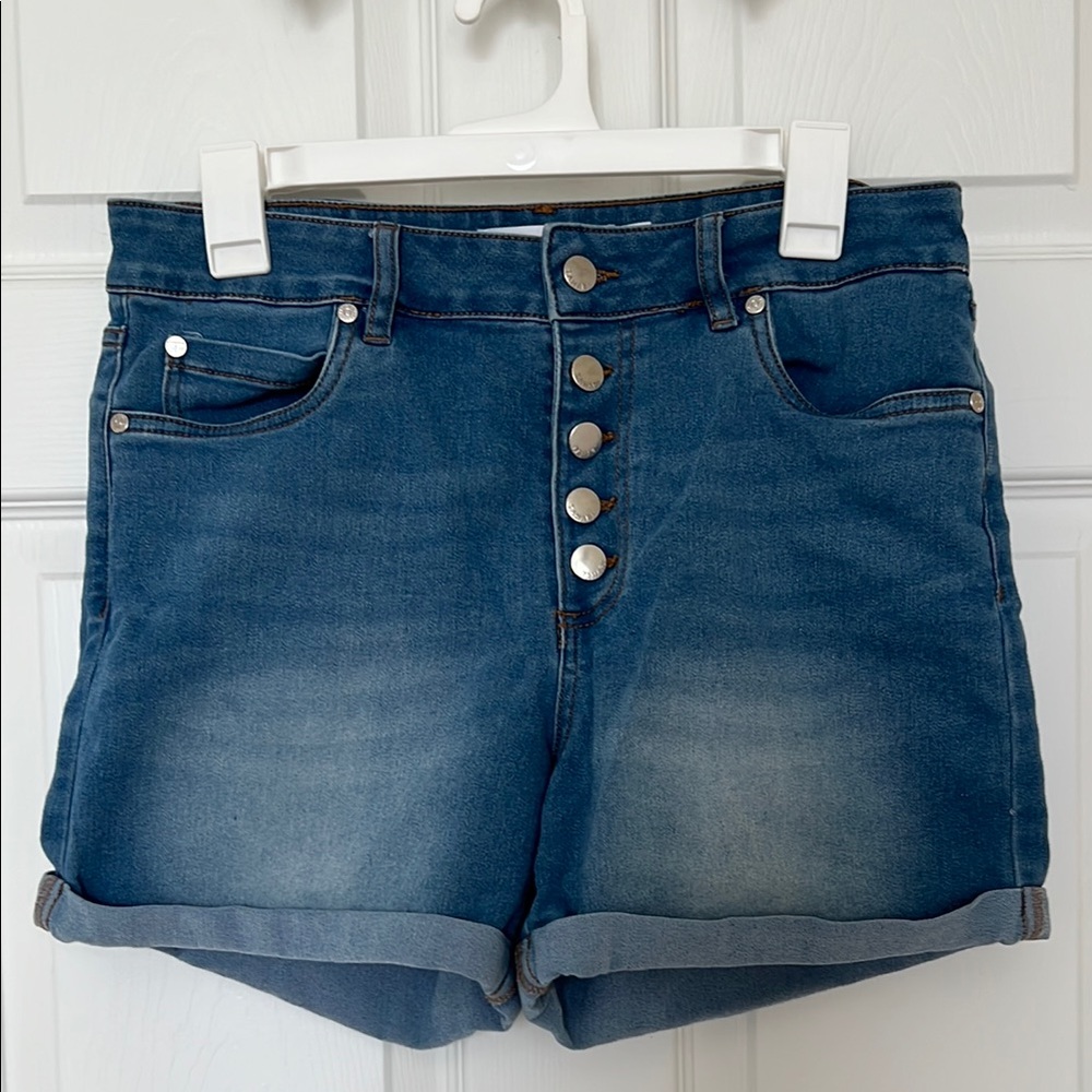 Tahari Blue Jean Shorts High-Waisted Cuffed with Button Closure